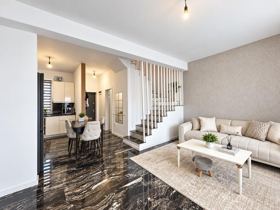 Casă cu 4 camere de vânzare în Central, Dobroești – fotografia 1 din 14