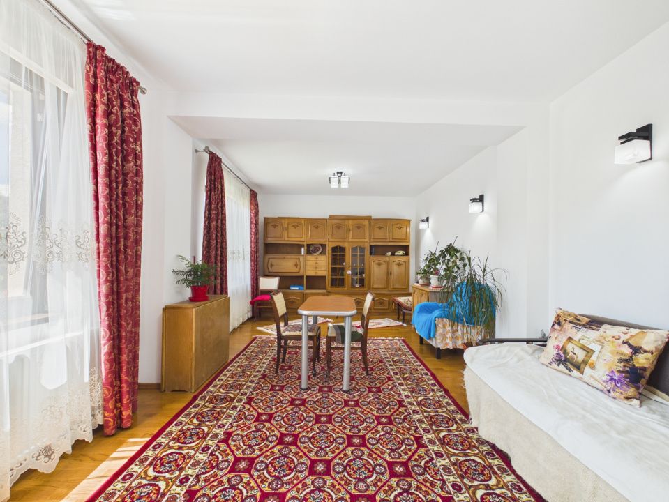 Hotel / pensiune cu 10 camere de vânzare în Tohanu Nou – fotografia 9 din 46