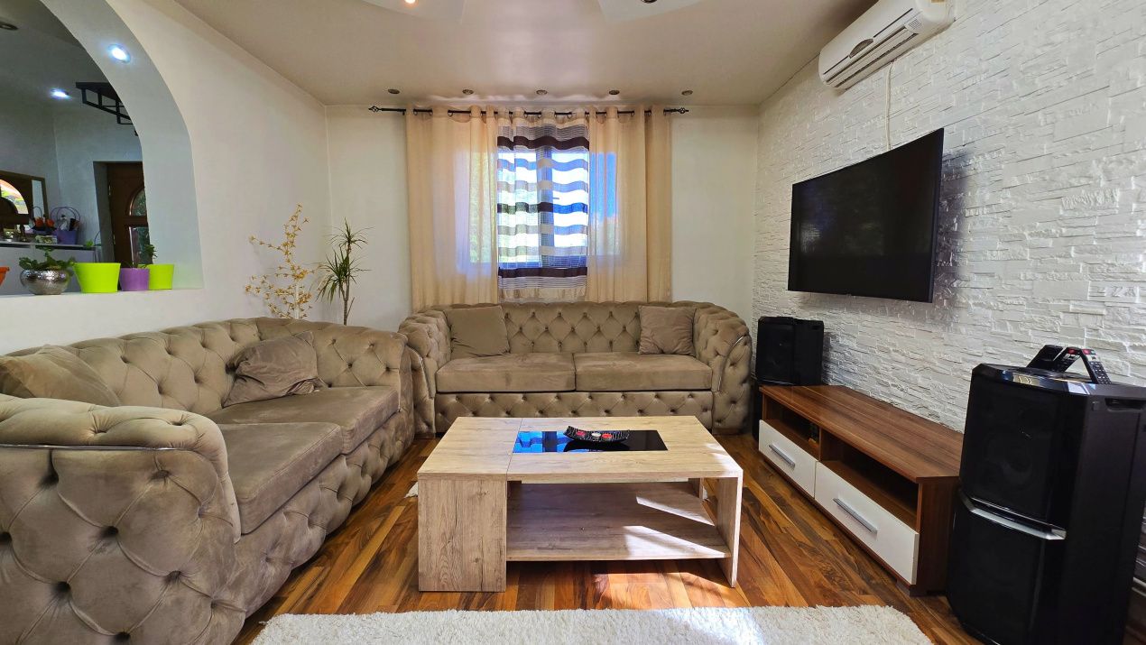 Casă cu 8 camere de vânzare în Central, Afumați – fotografia 24 din 91