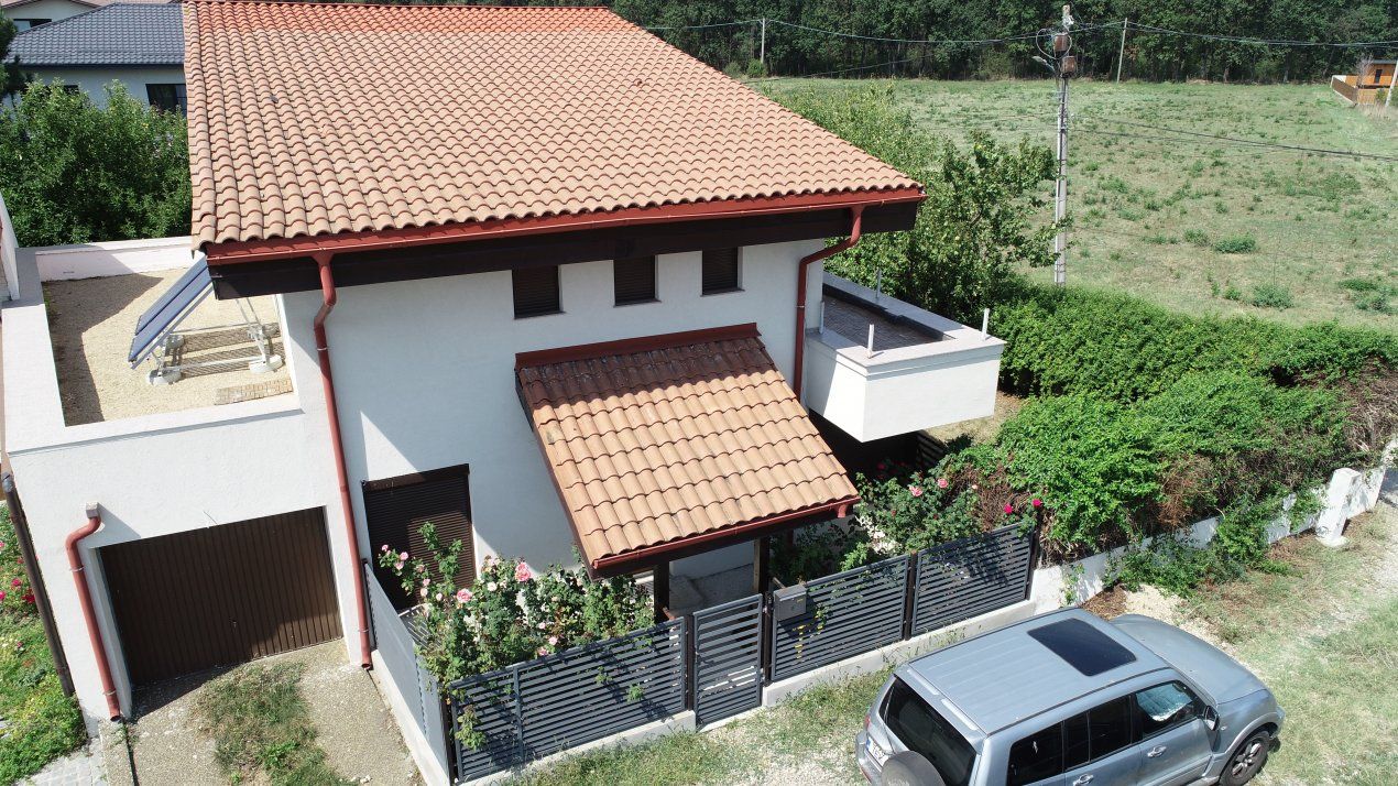 Casă cu 5 camere de vânzare în Mogoșoaia – fotografia 2 din 21