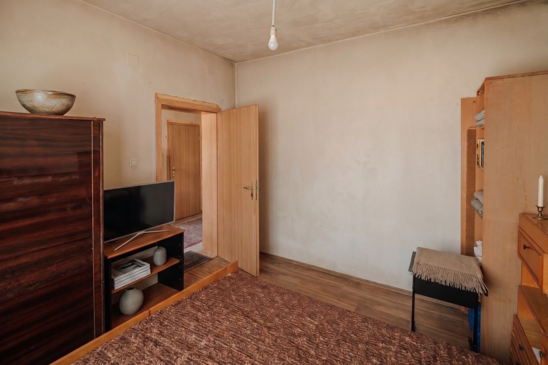 Casă cu 3 camere de vânzare în Satchinez – fotografia 2 din 15