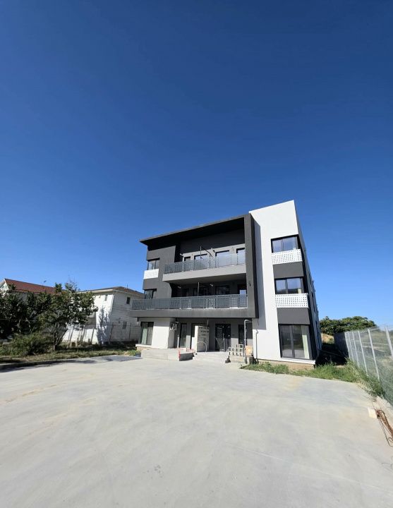Apartament cu 2 camere de vânzare în Nord, Mamaia-Sat – fotografia 5 din 11
