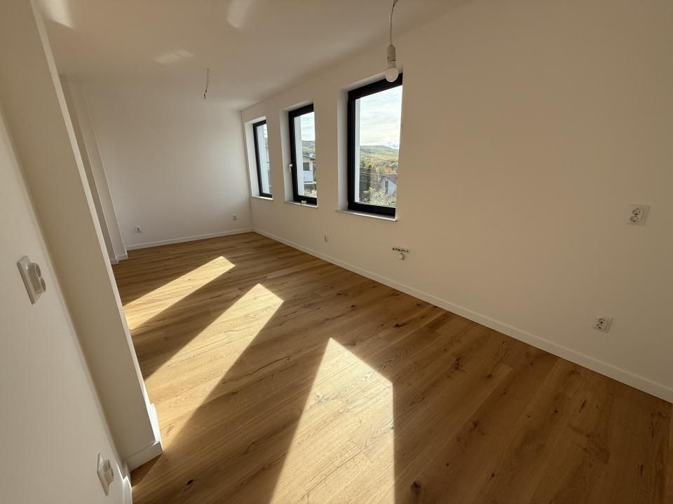 Casă cu 5 camere de vânzare în Faget / Vila Tusa, Cluj-Napoca – fotografia 18 din 34