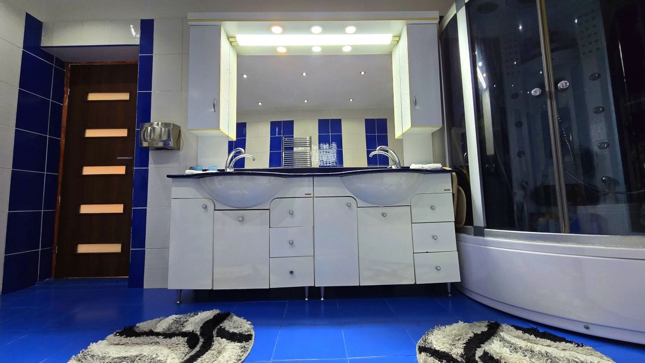 Casă cu 8 camere de vânzare în Central, Afumați – fotografia 42 din 91