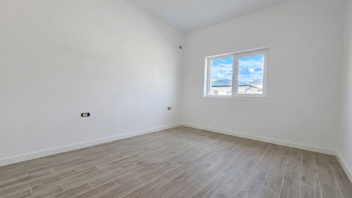 Casă cu 5 camere de vânzare în Central, Tunari – fotografia 11 din 20