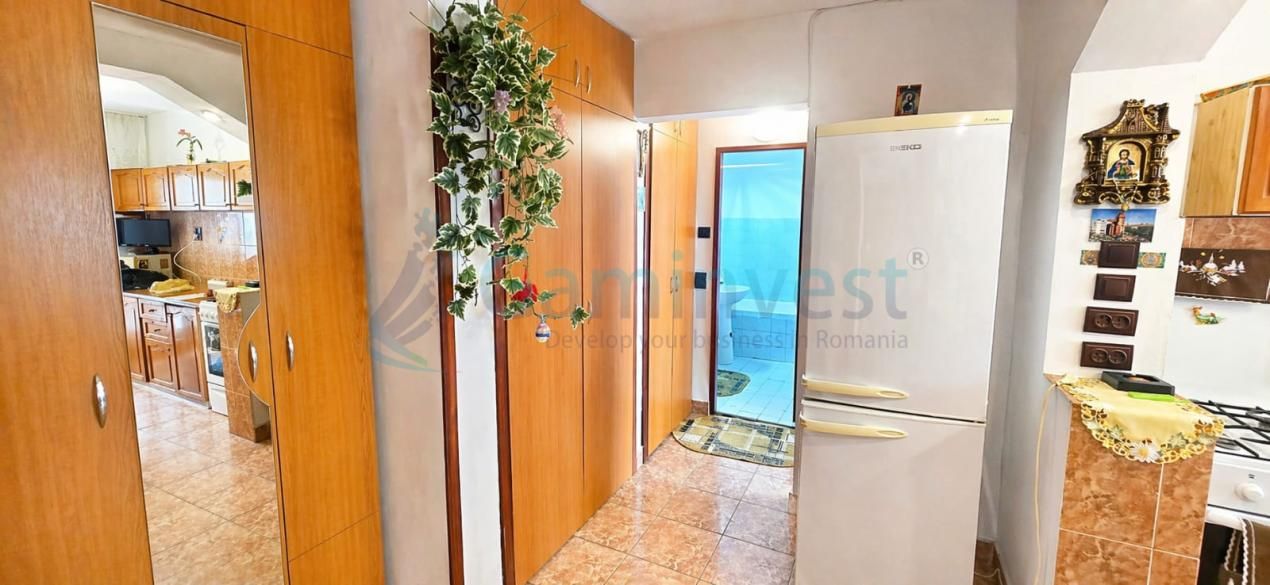 Apartament cu 2 camere de vânzare în Decebal, Oradea – fotografia 2 din 9