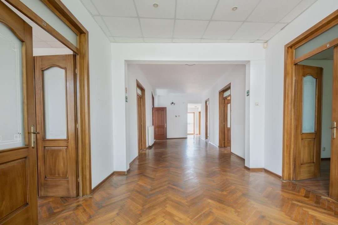 Casă cu 16 camere de vânzare în Peninsula, Constanța – fotografia 16 din 21