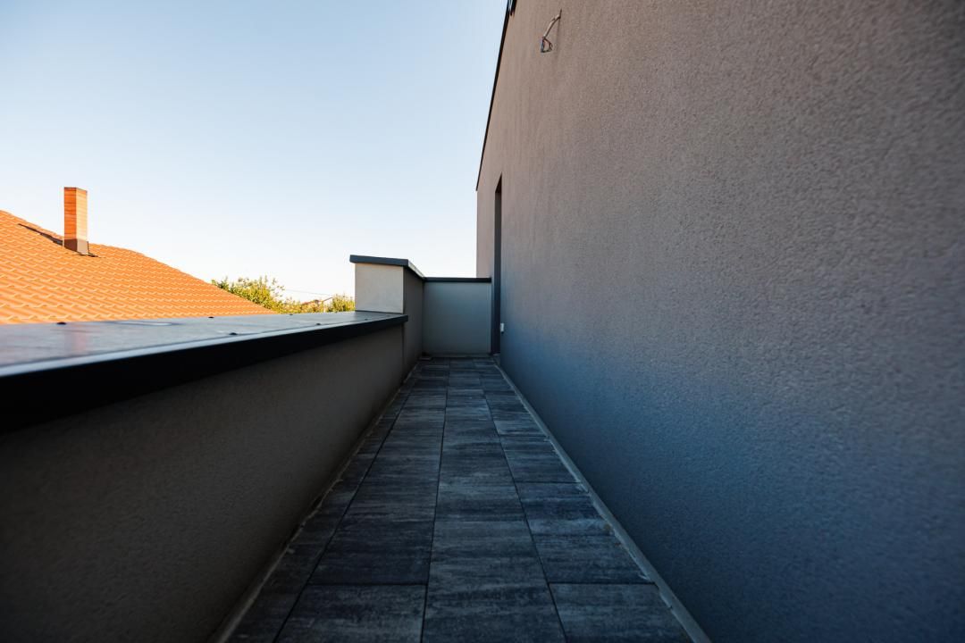 Casă cu 4 camere de vânzare în Moșnița Nouă – fotografia 42 din 56