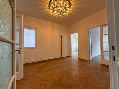 Apartament cu 4 camere de închiriat în Romana, București – fotografia 3 din 8