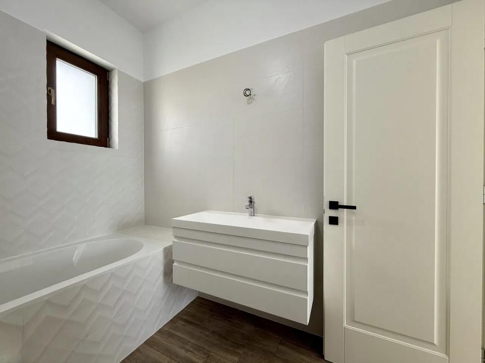 Casă cu 4 camere de vânzare în Central, Tunari – fotografia 13 din 20