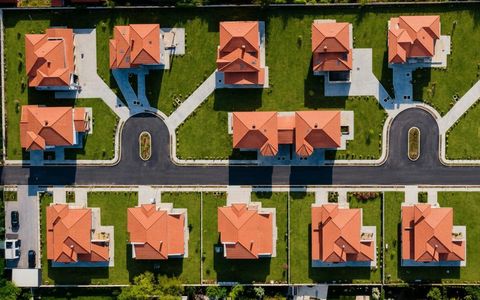 Casă cu 5 camere de vânzare în Corbeanca