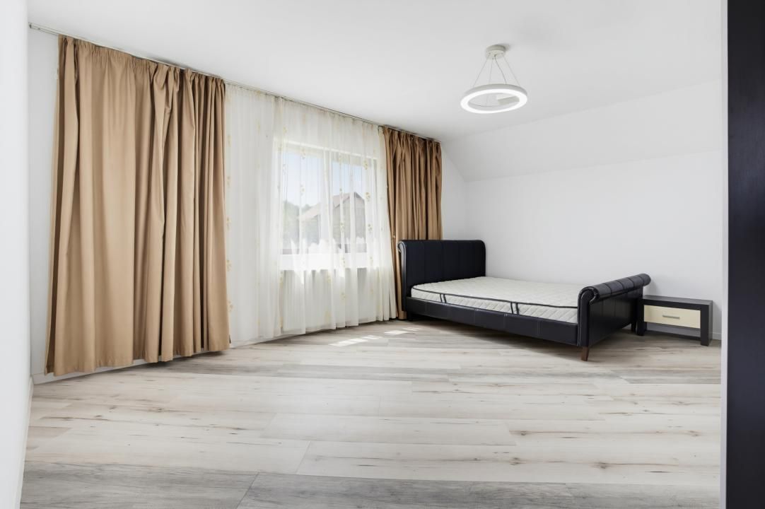 Casă cu 4 camere de vânzare în Horpaz – fotografia 17 din 31
