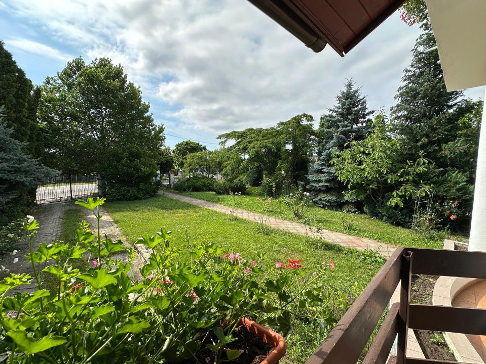 Casă cu 6 camere de vânzare în Comănești – fotografia 31 din 72