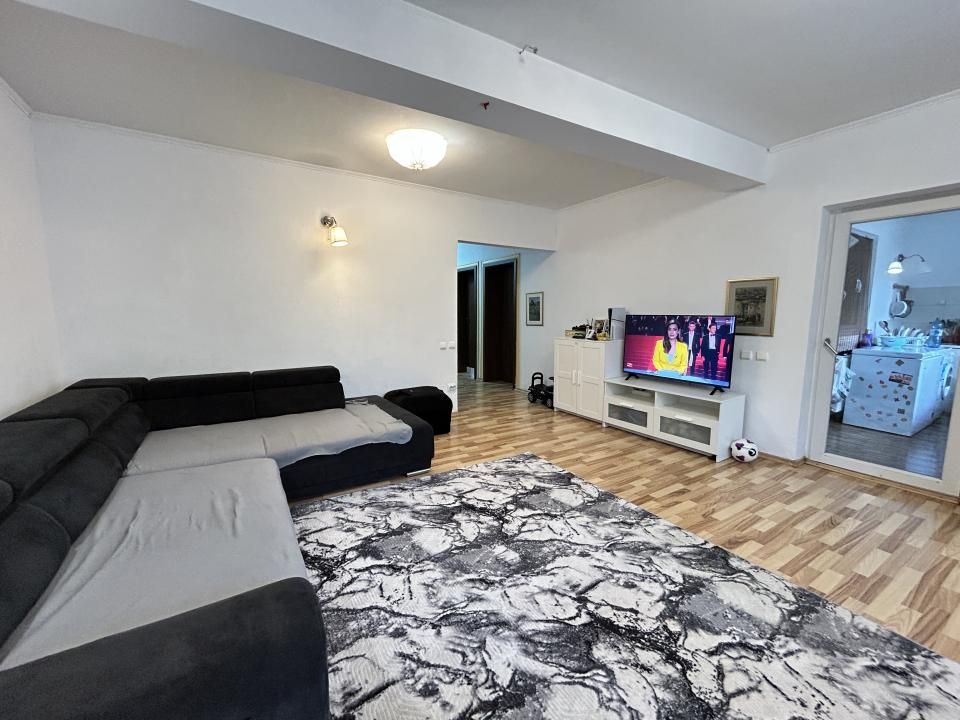 Casă cu 7 camere de vânzare în Central, Pantelimon – fotografia 12 din 20