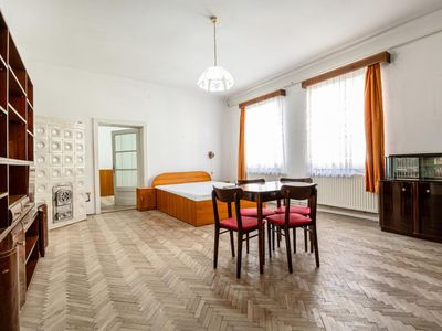 Apartament cu 2 camere de vânzare în Centrul Istoric, Brașov – fotografia 3 din 19