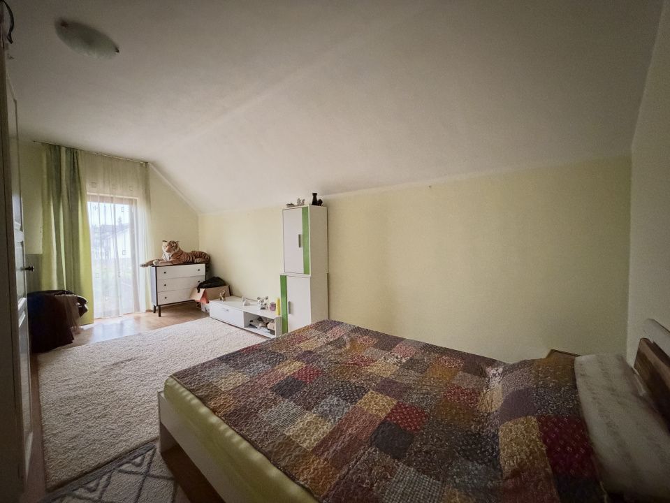 Casă cu 5 camere de vânzare în Central, Sânandrei – fotografia 15 din 22