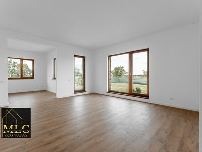 Casă cu 4 camere de vânzare în Central, Saftica – fotografia 2 din 16