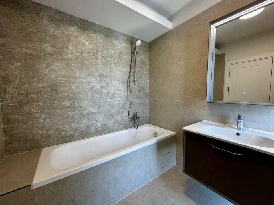 Casă cu 6 camere de vânzare în Sisesti, București – fotografia 15 din 15