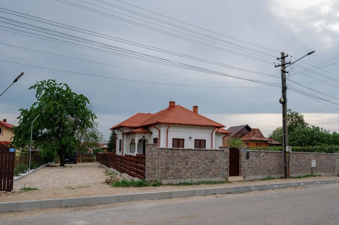 Casă cu 4 camere de vânzare în Central, Ștefănești – fotografia 63 din 64