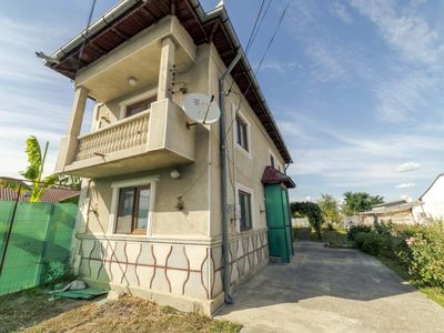 Casă cu 3 camere de vânzare în Central, Tartasesti – fotografia 3 din 15