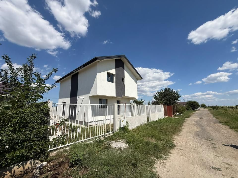Casă cu 4 camere de vânzare în Sud, Berceni – fotografia 28 din 30