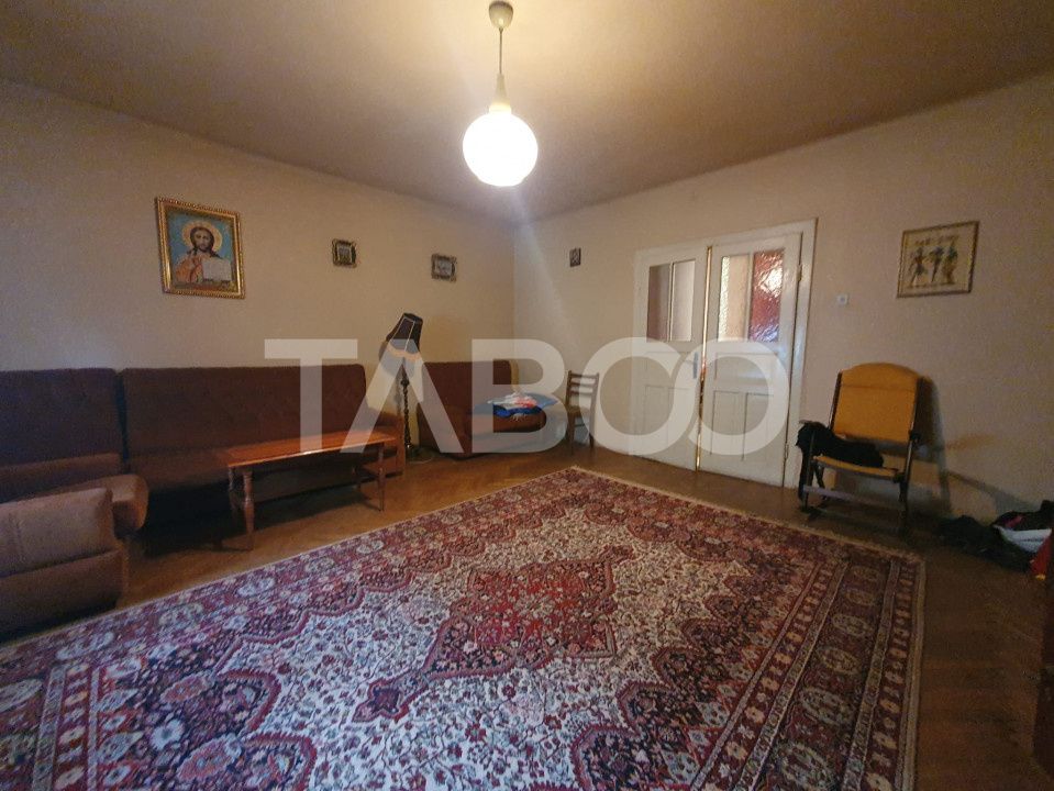 Casă cu 5 camere de vânzare în Făgăraș – fotografia 3 din 12