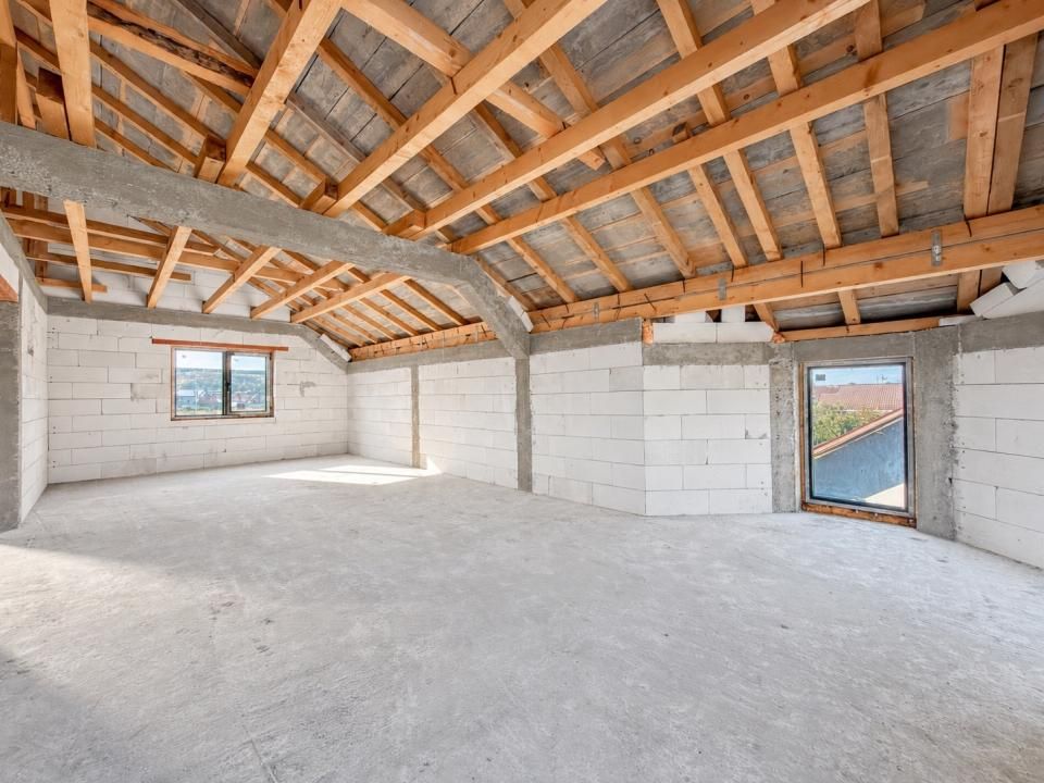 Casă cu 4 camere de vânzare în Valu lui Traian – fotografia 11 din 12