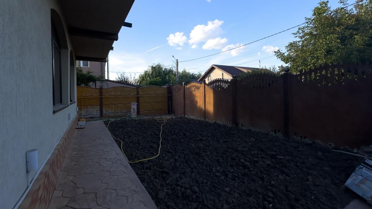 Casă cu 9 camere de vânzare în Afumați – fotografia 16 din 17