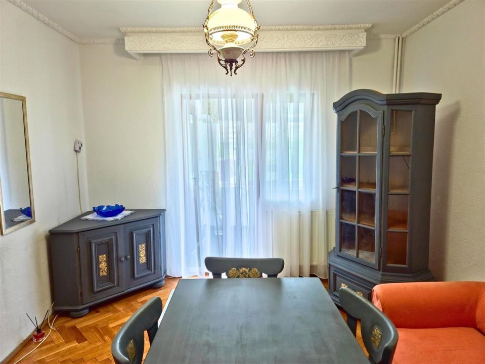 Apartament cu 3 camere de închiriat în Central, Râmnicu Vâlcea – fotografia 11 din 15