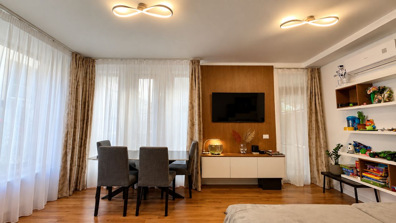 Casă cu 4 camere de vânzare în Nord, Mamaia – fotografia 3 din 29