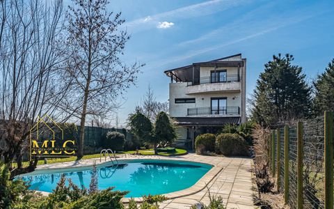 Casă cu 7 camere de vânzare în Snagov