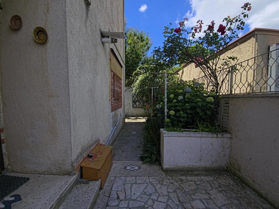 Casă cu 6 camere de vânzare în Faleza Nord, Constanța – fotografia 21 din 23