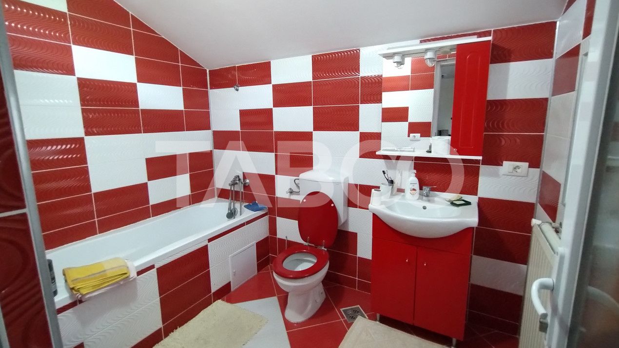 Casă cu 10 camere de vânzare în Rausor – fotografia 19 din 24