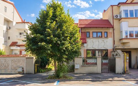 Casă cu 9 camere de vânzare în Cotroceni, București