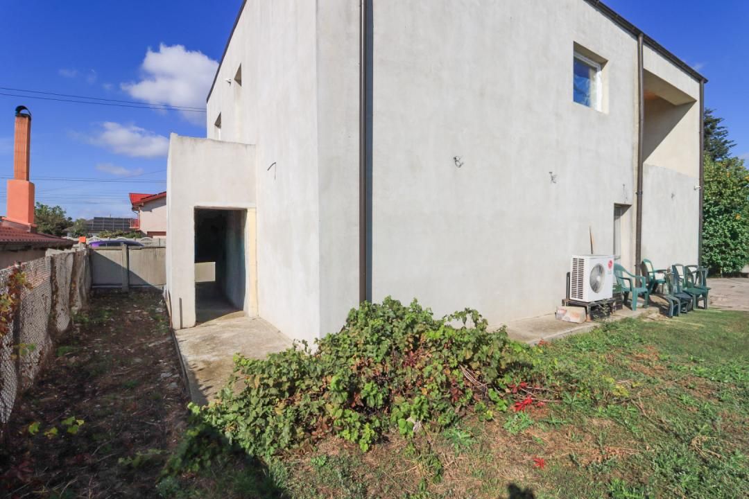 Spațiu comercial cu 3 camere de vânzare în Central, Tamadau Mare – fotografia 18 din 24