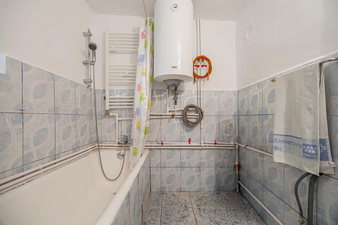 Casă cu 4 camere de vânzare în Central, Magura – fotografia 31 din 40