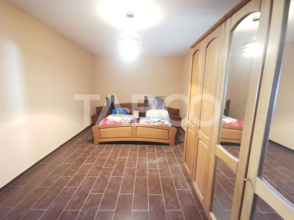 Casă cu 5 camere de vânzare în Miercurea Sibiului – fotografia 4 din 10
