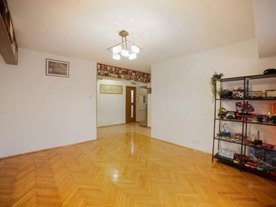 Apartament cu 4 camere de vânzare în Iancului, București – fotografia 2 din 15