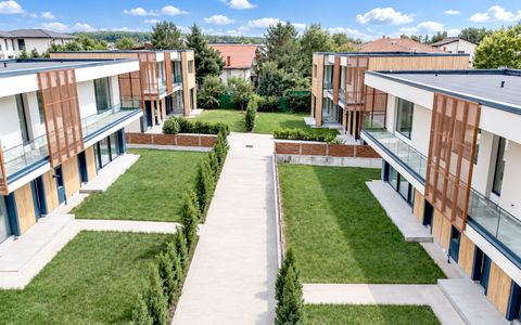 Casă cu 5 camere de vânzare în Corbeanca