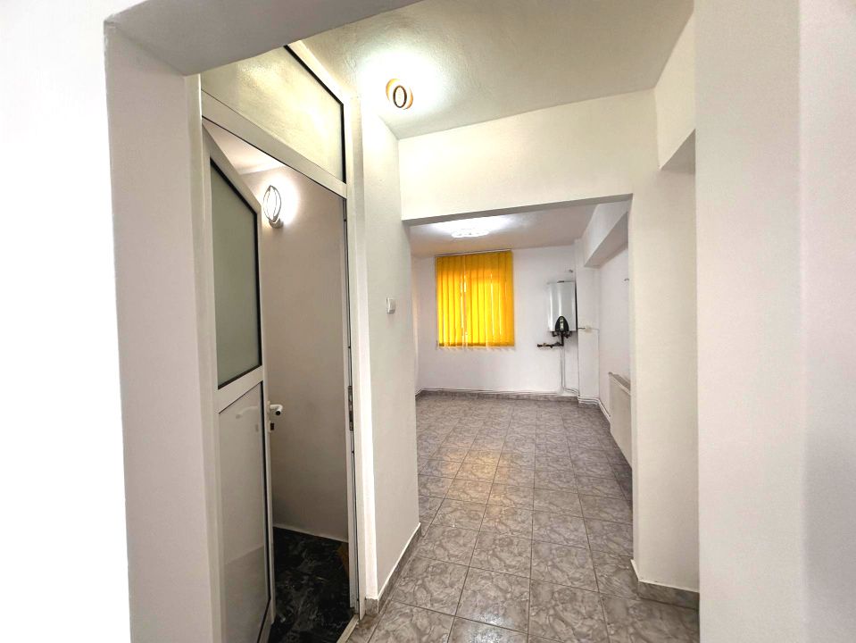 Spațiu comercial cu 2 camere de închiriat în Cetate, Alba Iulia – fotografia 21 din 25