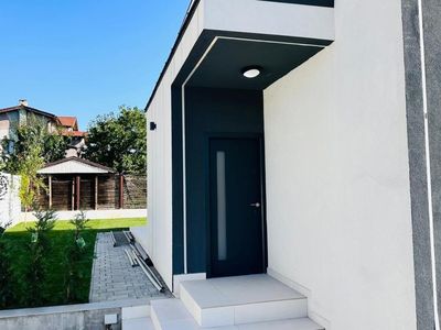 Casă cu 4 camere de vânzare în Corbeanca – fotografia 2 din 24
