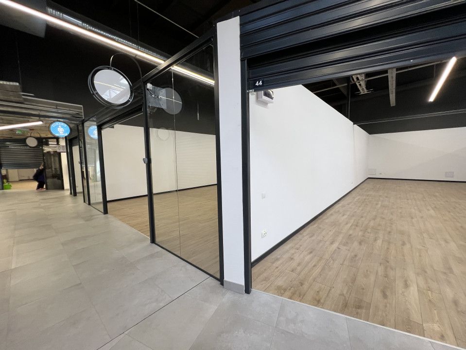 Spațiu comercial cu 13 camere de închiriat în Bartolomeu, Brașov – fotografia 8 din 16