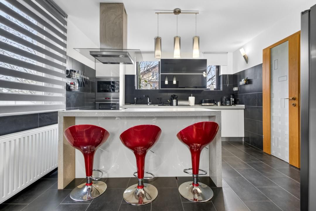 Casă cu 6 camere de închiriat în Stupini, Brașov – fotografia 7 din 26