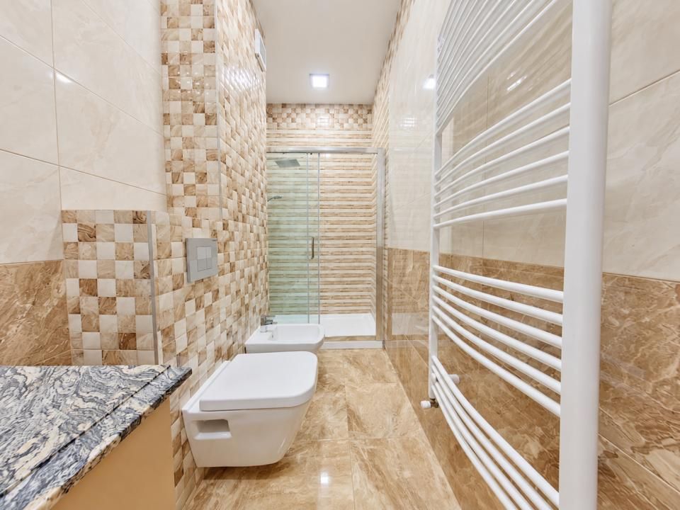 Apartament cu 3 camere de închiriat în Tractorul, Brașov – fotografia 12 din 15