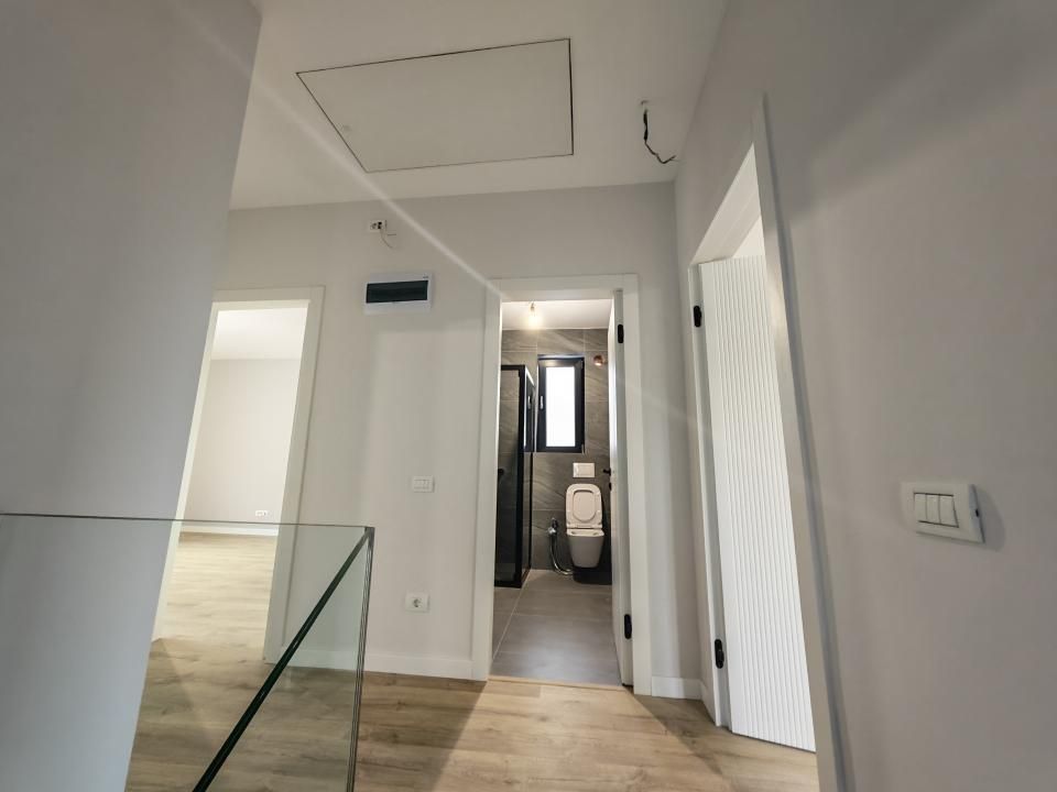 Casă cu 5 camere de vânzare în Otopeni – fotografia 6 din 31
