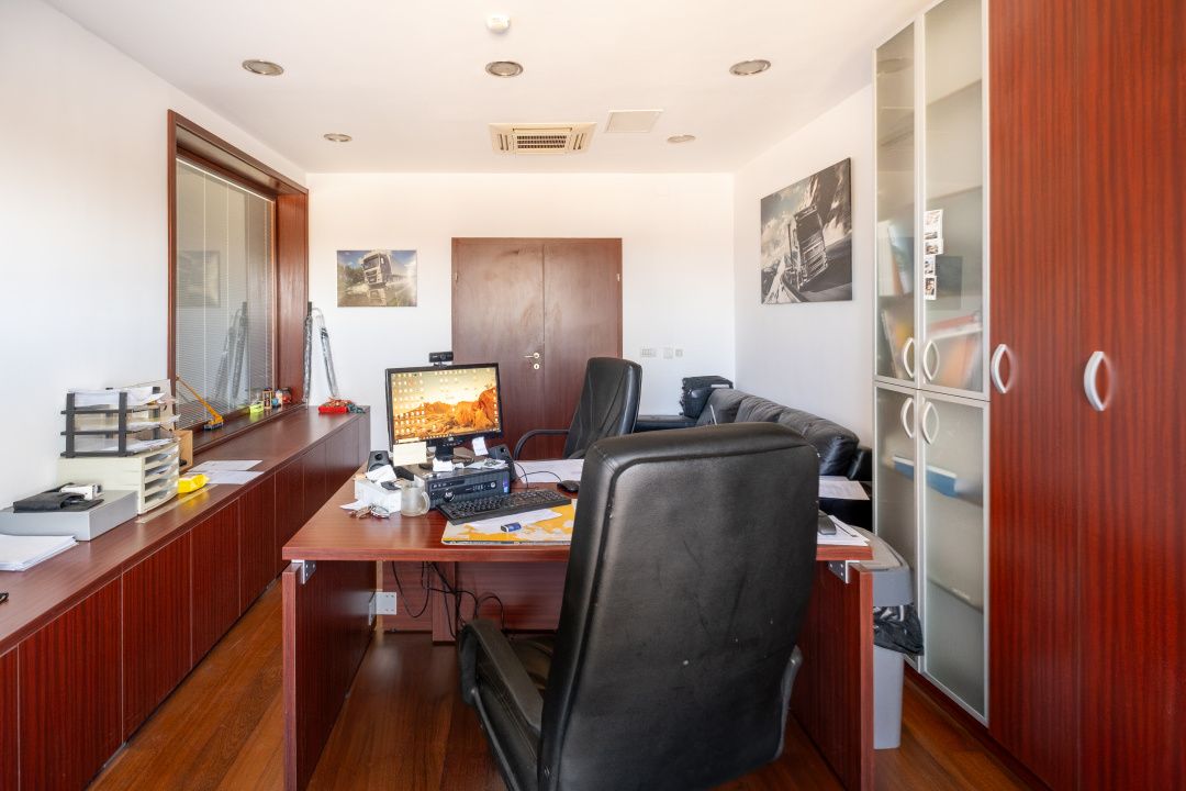 Spațiu de birouri cu 6 camere de închiriat în Lugojului, Timișoara – fotografia 19 din 31