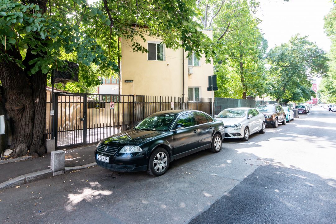 Casă cu 9 camere de vânzare în Unirii, București – fotografia 49 din 49