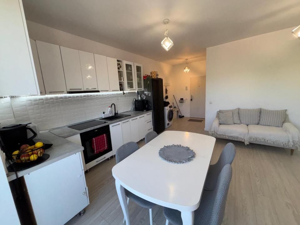 Apartament cu 3 camere de vânzare în Central, Chinteni – fotografia 2 din 27
