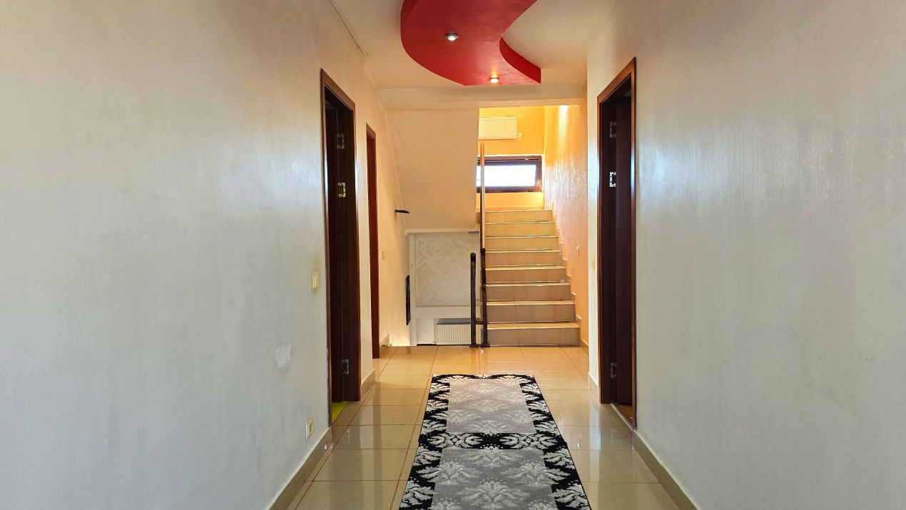 Casă cu 8 camere de vânzare în Central, Afumați – fotografia 72 din 91