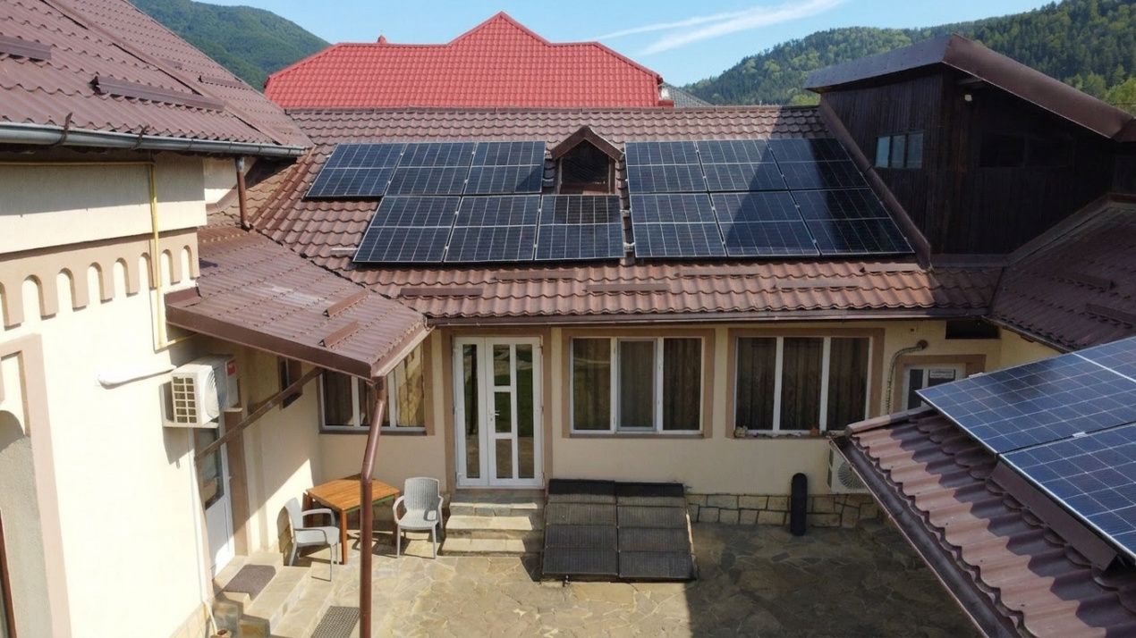 Hotel / pensiune cu 11 camere de vânzare în Central, Târgu Ocna – fotografia 7 din 30